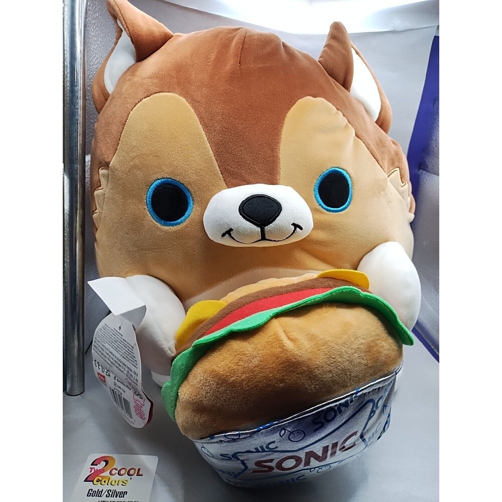 Rare Snackles Series 2 Lucas the Dog plush toy holding a Sonic Burger Nwt